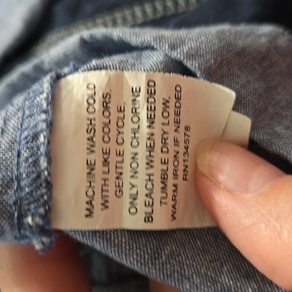 Vineyard Vines Top - Picture 4 of 5